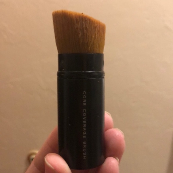 BareMinerals Core Coverage Brush - Picture 2 of 8